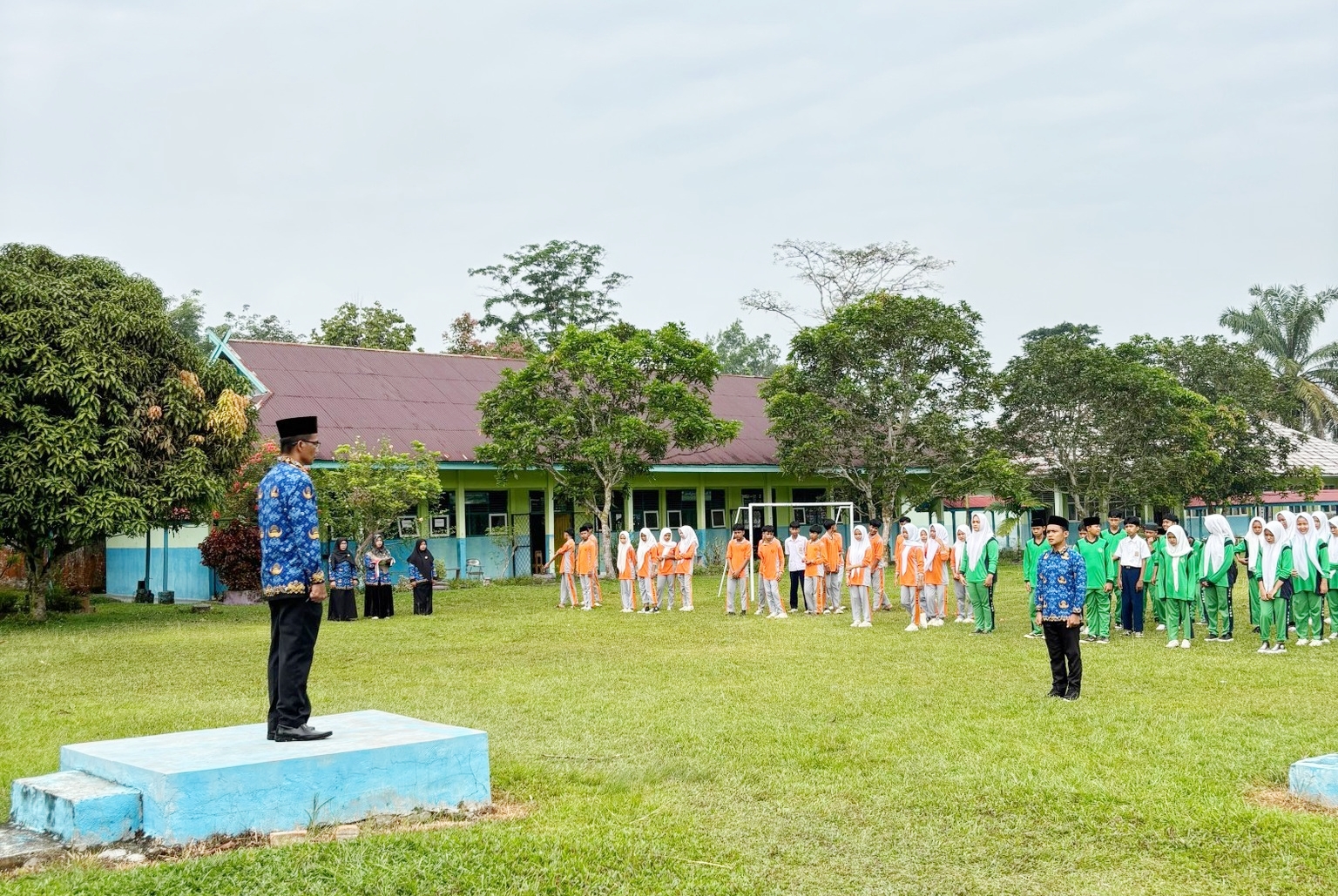MTsN 5 Tebo Gelar Upacara Hari Kebangkitan Nasional: â€œBangkit Bersama Wujudkan Indonesia Kuatâ€