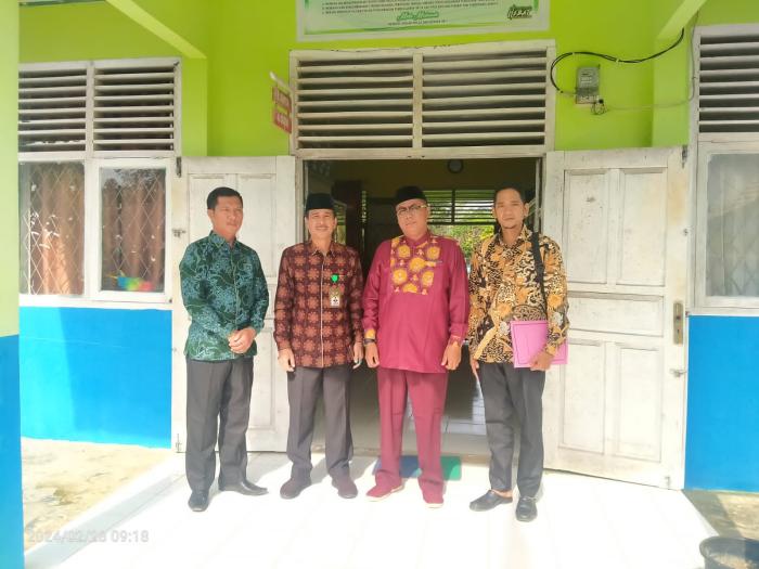 KUNJUNGAN KEPALA KEMENAG TEBO DI MTsN 5 TEBO KUNJUNGAN KEPALA KEMENAG TEBO DI MTsN 5 TEBO