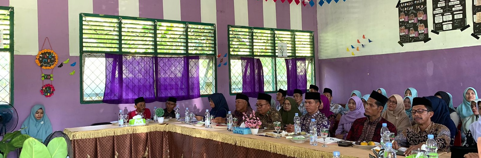 MTsN 5 TEBO TUAN RUMAH RAPAT KOORDINASI FKKM SE KABUPATEN TEBO