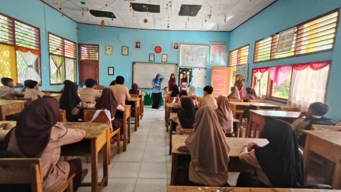 Tim 1 Sosialisasikan Penerimaan Murid Baru MTsN 5 Tebo di SD Desa Jambu
