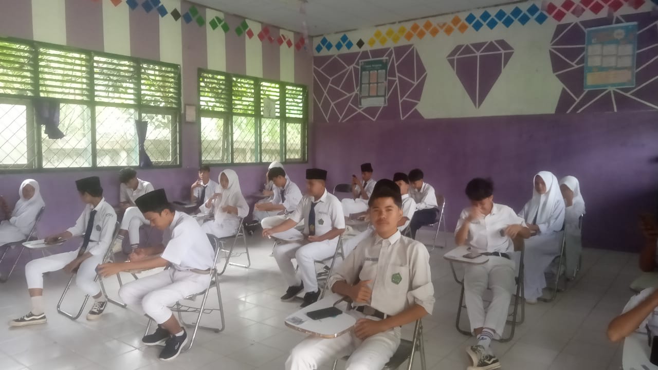 Pelaksanaan Ujian Madrasah Online Berjalan Lancar, Ketua Panitia: â€œTanpa Kendalaâ€