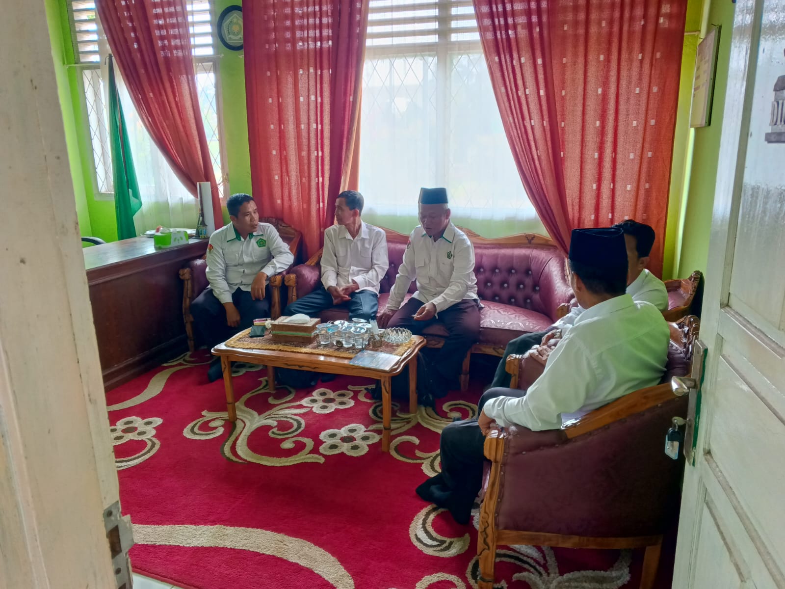 Monitoring & Pembinaan MTsN 5 Tebo oleh Pengawas Madrasah Monitoring & Pembinaan MTsN 5 Tebo oleh Pengawas Madrasah