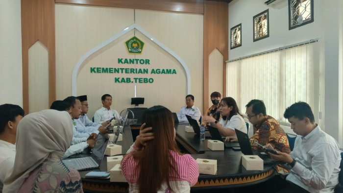 Bendahara MTsN 5 Tebo Ikuti Pelatihan CMS dan KKP