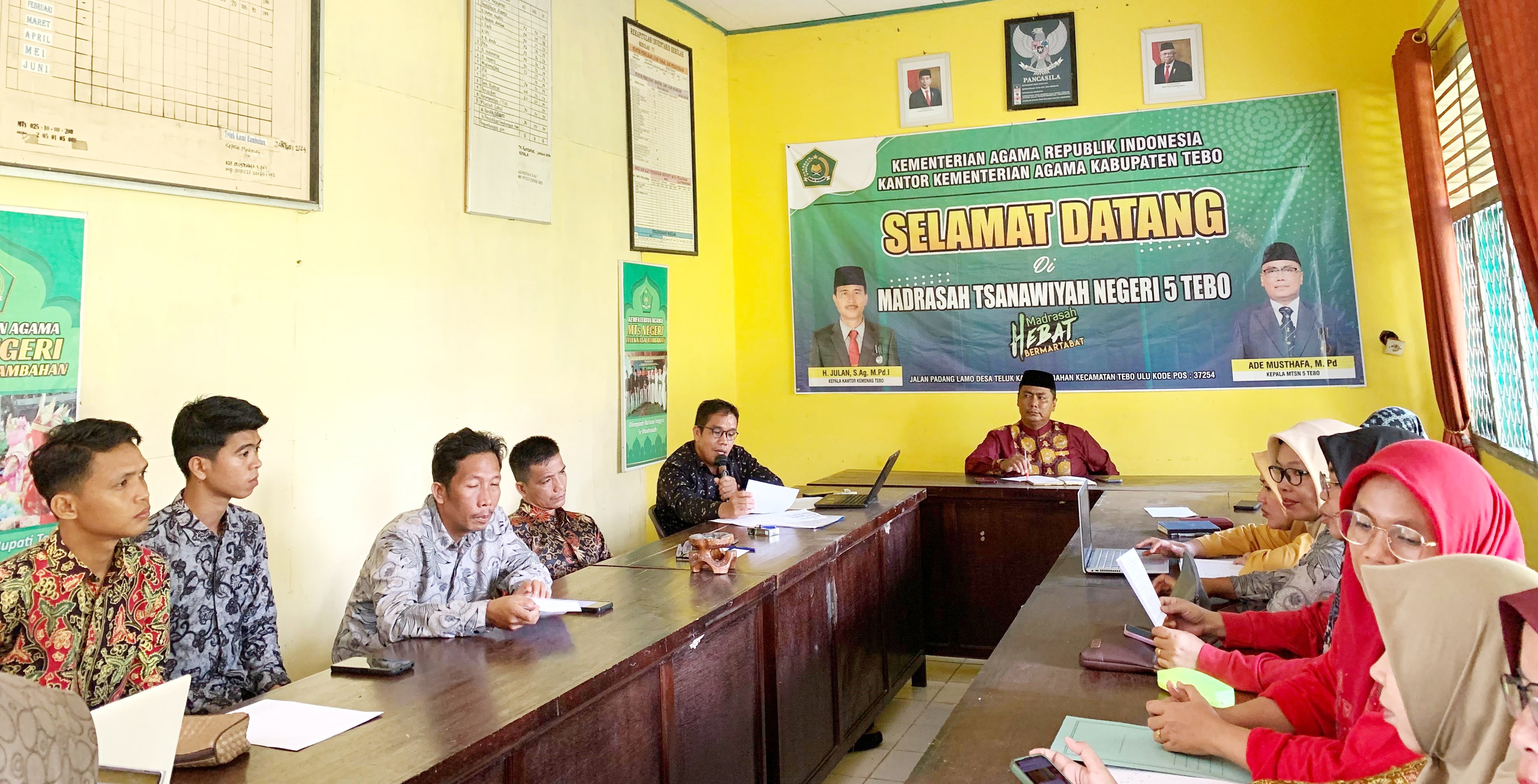 KRITERIA KENAIKAN KELAS MTsN 5 TEBO TEKANKAN PADA ASPEK AKHLAK