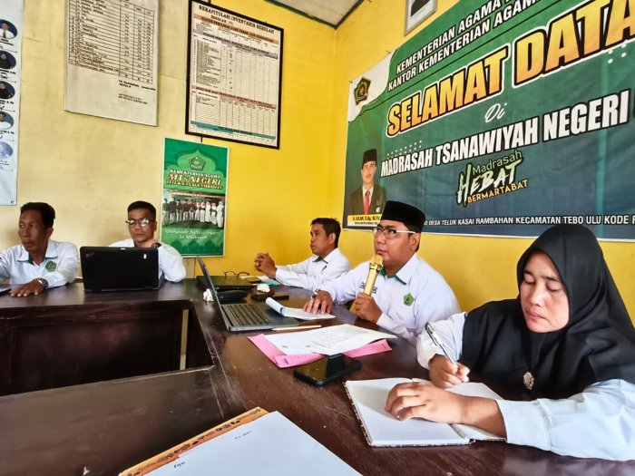 MTsN 5 Tebo Siap Sukseskan Ujian Semester Ganjil 2025/2026, Kepala Madrasah Tekankan Dedikasi dan Keikhlasan ASN