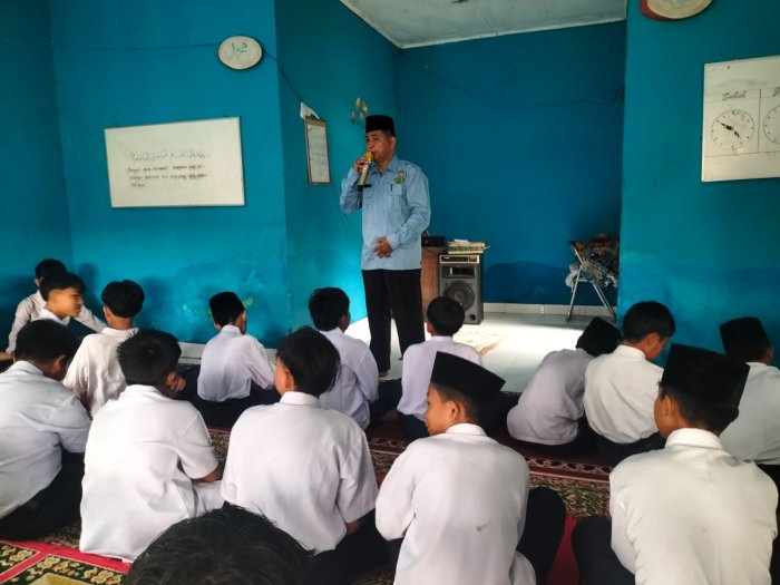 Kepala MTsN 5 Tebo Sampaikan Kultum Qabla Dhuha Bertema Nisfu Syakban