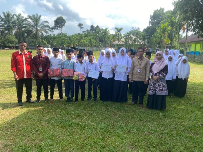 Penutupan Masa Taaruf Siswa MTsN 5 Tebo Tahun 2026 Penutupan Masa Taaruf Siswa MTsN 5 Tebo Tahun 2026