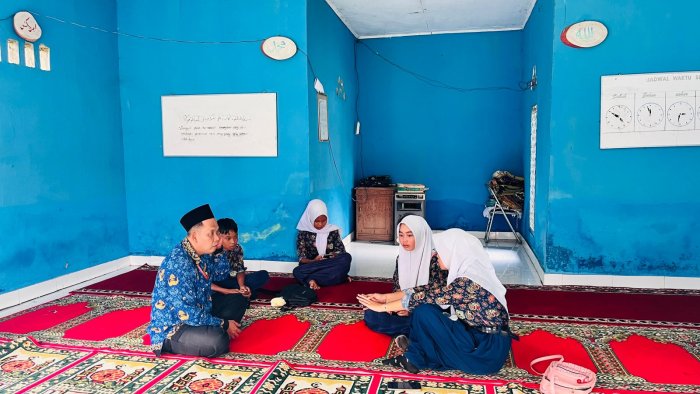 Wali Kelas VIII B Intensifkan Bimbingan Jelang MTQ MTsN 5 Tebo