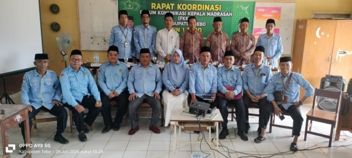 Kepala MTsN 5 Tebo Hadiri Pertemuan Forum Komunikasi Kepala Madrasah di MIN 1 Tebo Kepala MTsN 5 Tebo Hadiri Pertemuan Forum Komunikasi Kepala Madrasah di MIN 1 Tebo
