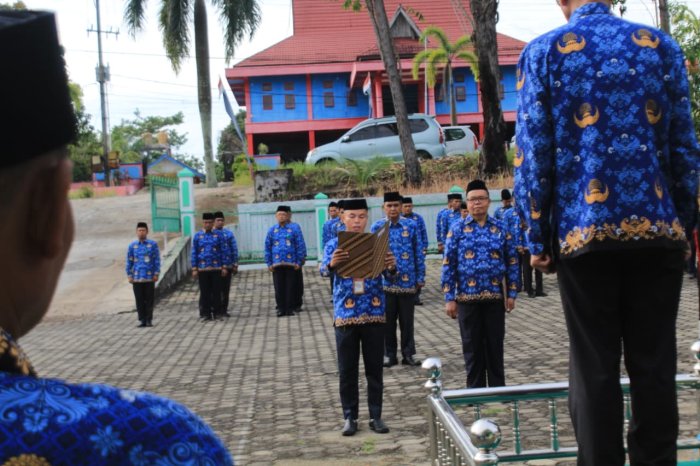 Kepala MTsN 5 Tebo Pimpin Apel Kedisiplinan Nasional di Kemenag Kabupaten Tebo