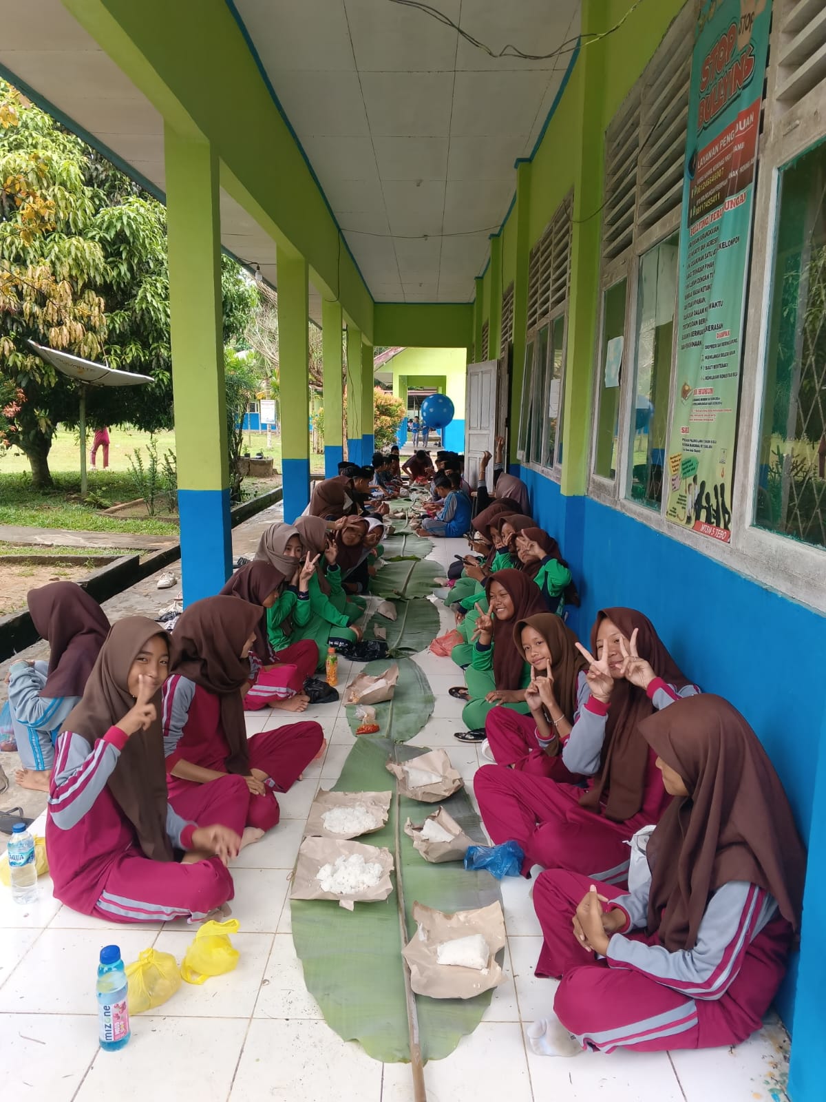 MTSN 5 TEBO MERIAHKAN HUT KE-80 RI DENGAN LOMBA DAN BAKAR AYAM