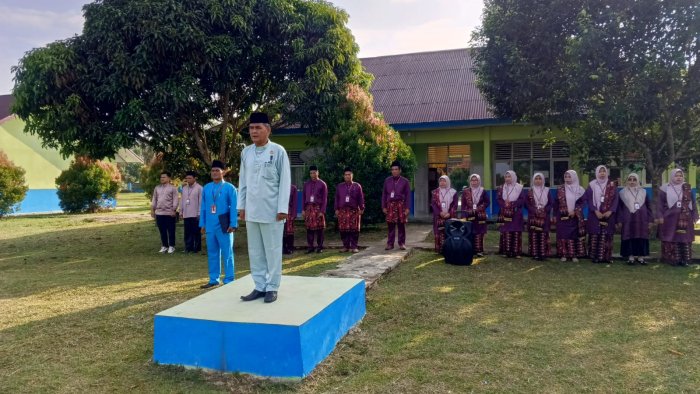 MTsN 5 Tebo Gelar Upacara Peringatan HUT ke-69 Provinsi Jambi