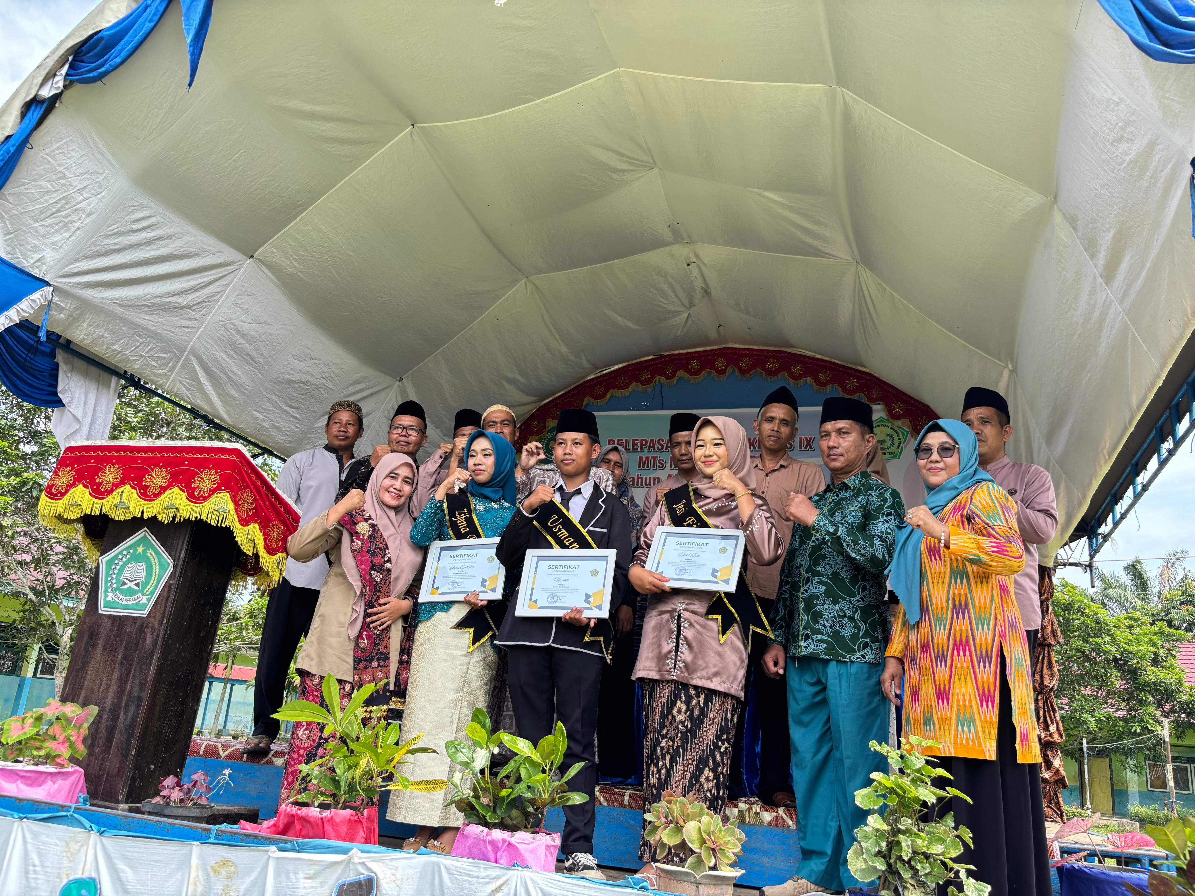 MTsN 5 Tebo Gelar Pelepasan Siswa Kelas IX Tahun Pelajaran 2024/2025