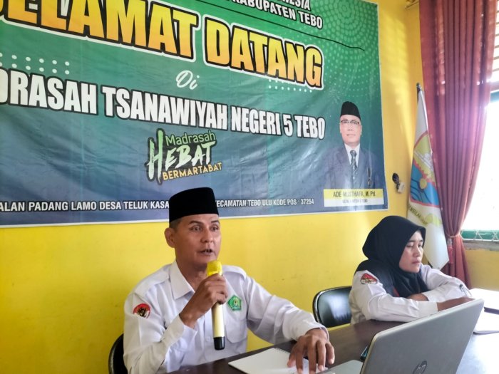 Kepala MTsN 5 Tebo Gelar Rapat Koordinasi Persiapan TKA, Akreditasi, Ujian Madrasah, dan Perpisahan